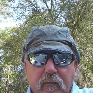 Meet your Posher, Dennis